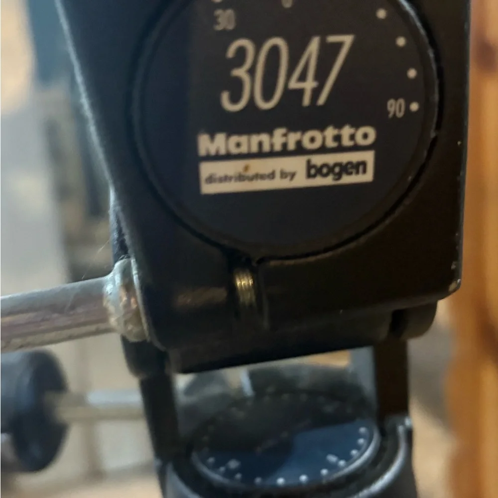 Manfrotta 3047 4x5 camera Black and Silver Camera Tripod